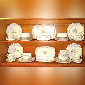Vintage Franciscan China Heritage Pattern 8 place setting